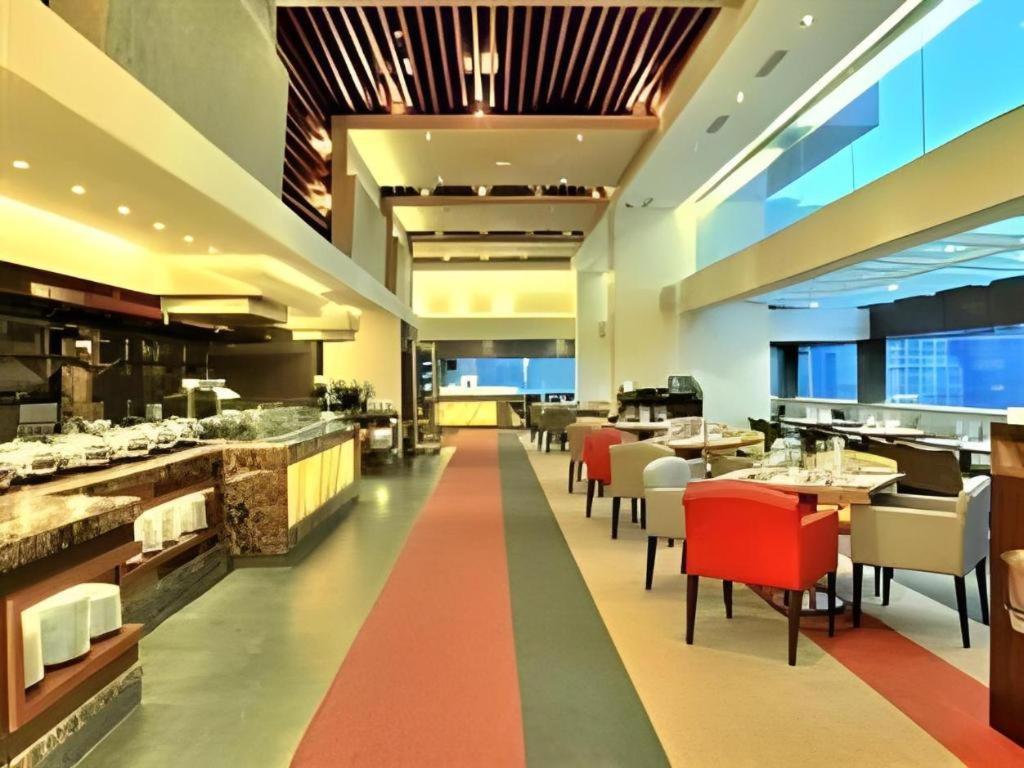 F1 Hotel Manila Taguig Exterior photo